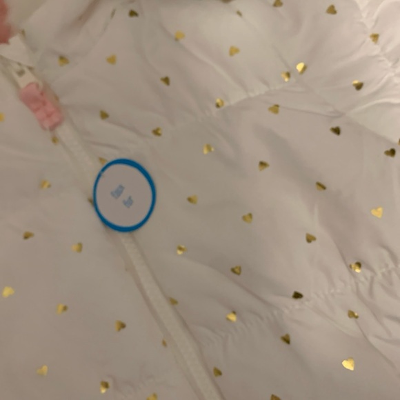 NWT Carter's 1 Piece Snow Suit---Size 6-9 Months~Faux Fur mini hearts - Picture 4 of 8